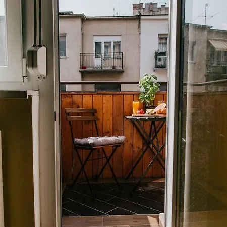 布达中心公寓 公寓 *